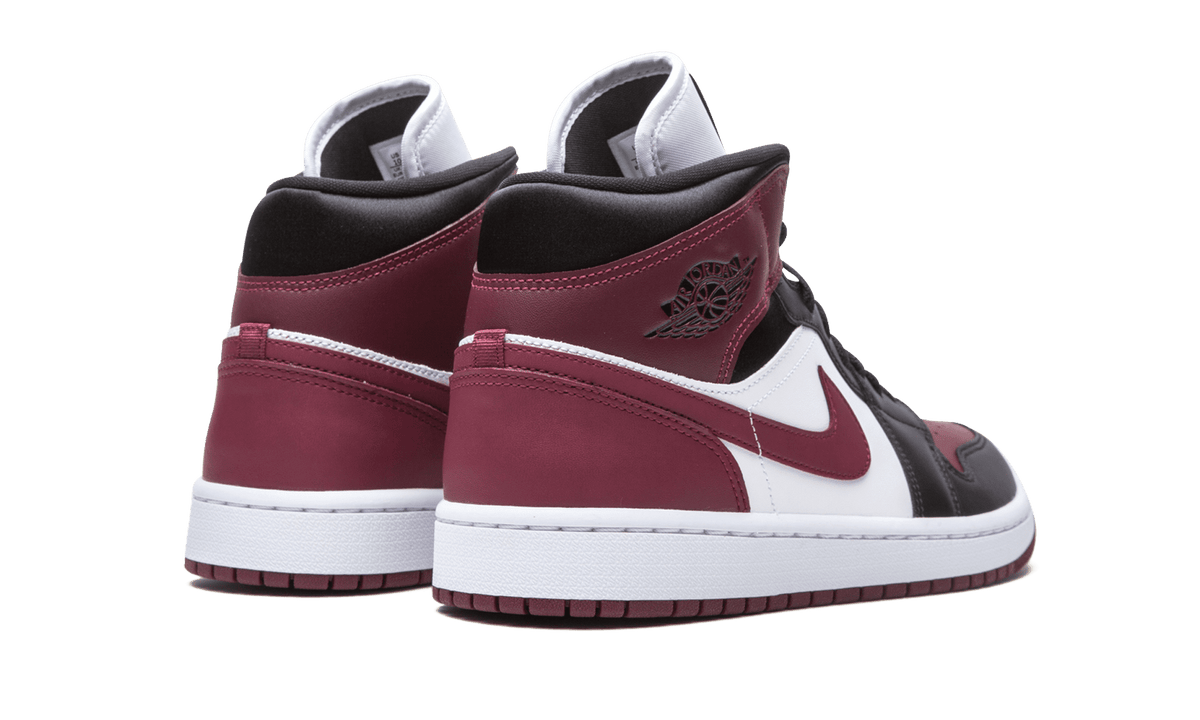 JORDAN WOMENS AIR JORDAN 1 MID SE Womens "Gold Pendants" CZ4385 016 CZ4385 016 from Stadium Goods